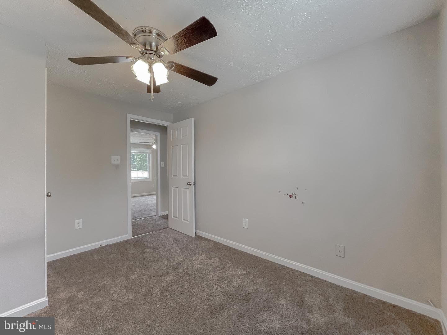 806 Truro Court photo 15