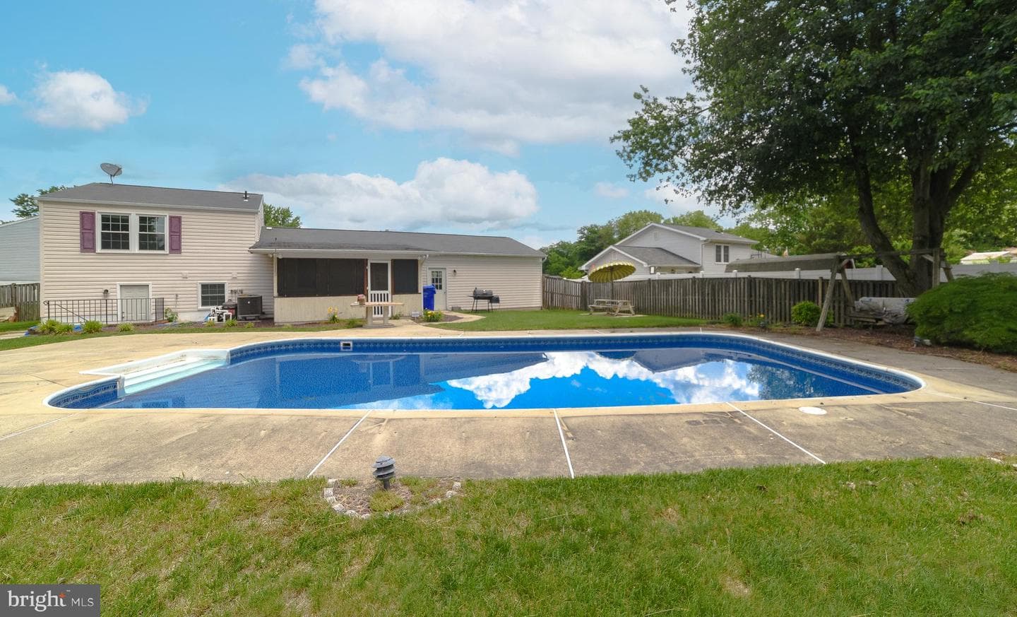 806 Truro Court photo 41