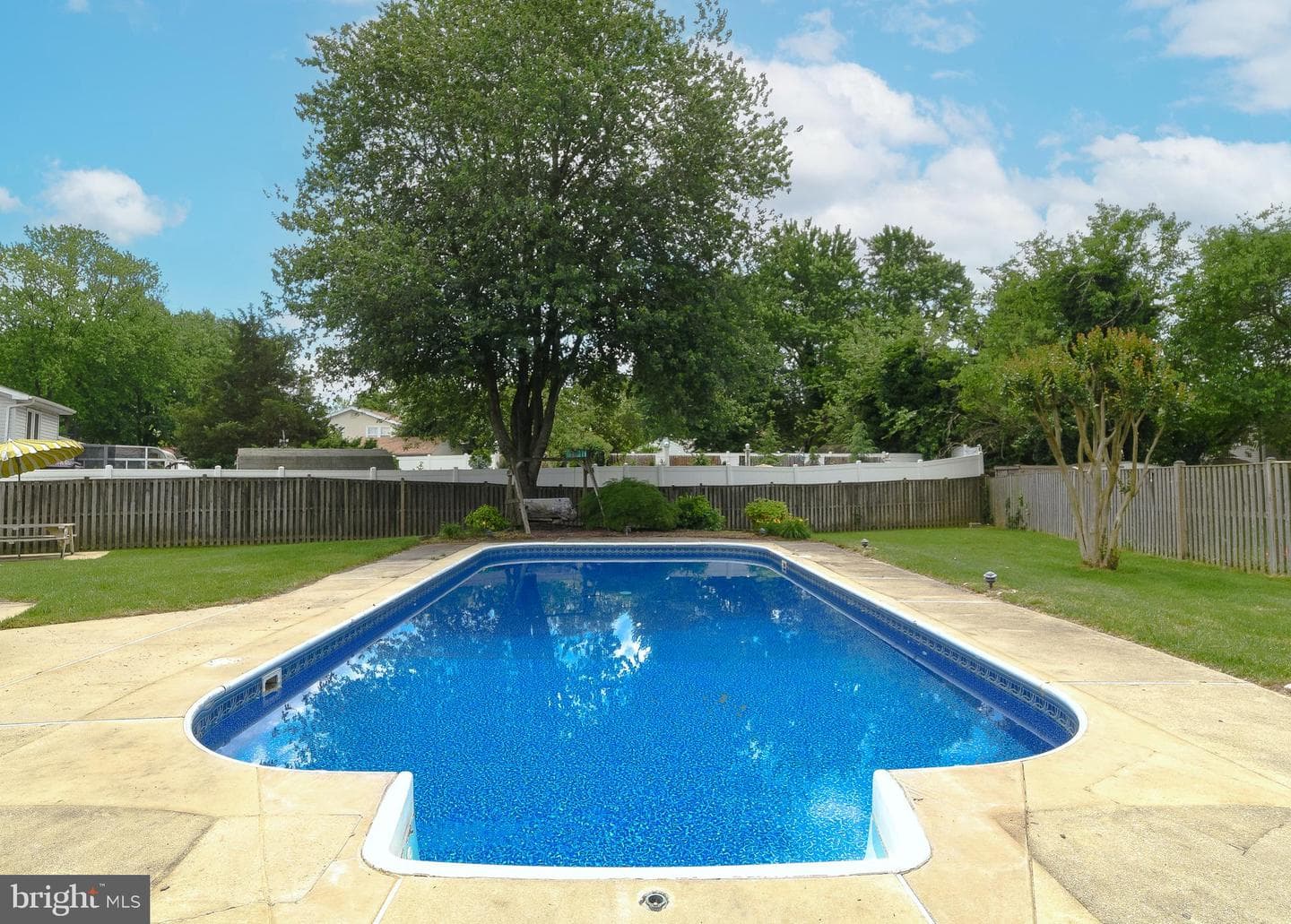 806 Truro Court photo 42