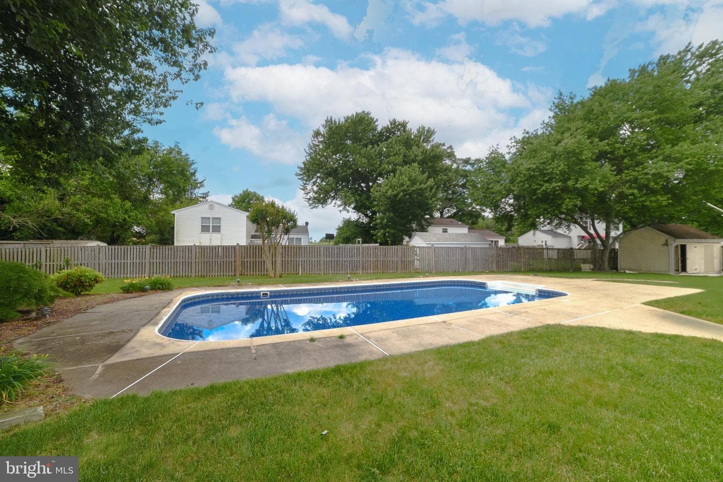 806 Truro Court photo 43