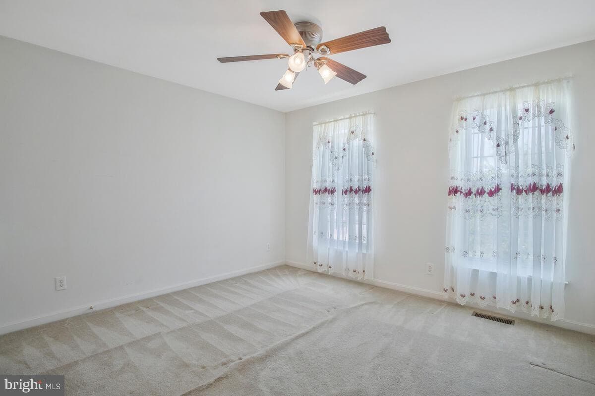 2312 Kanegis Drive photo 32