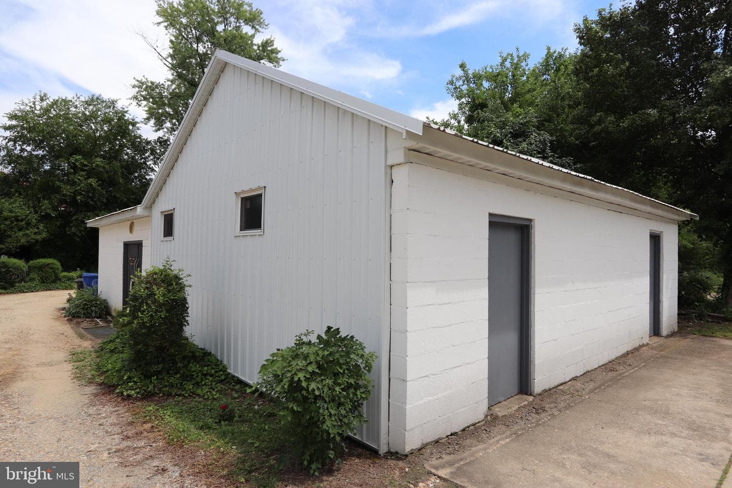 4601 Strauss Avenue photo 12