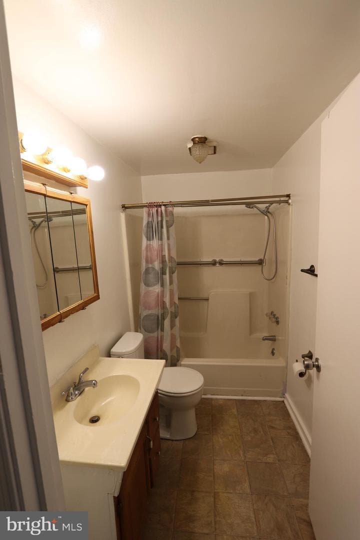 4601 Strauss Avenue photo 15
