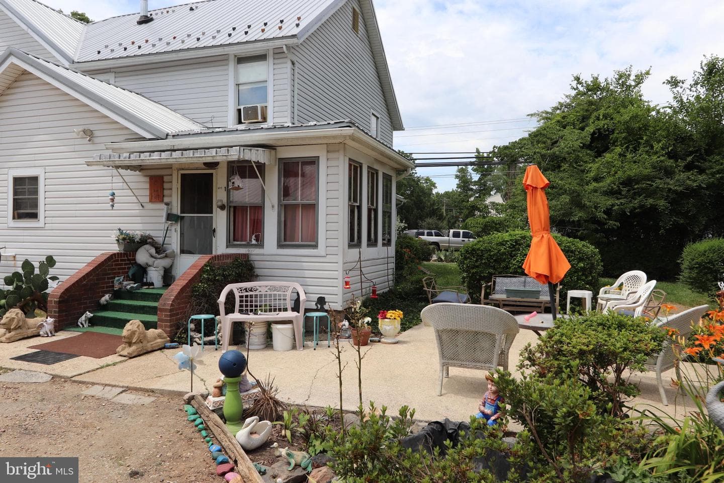 4601 Strauss Avenue photo 4