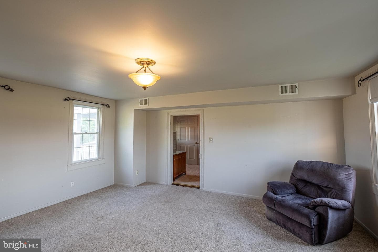 9885 Heatherstone Drive photo 24