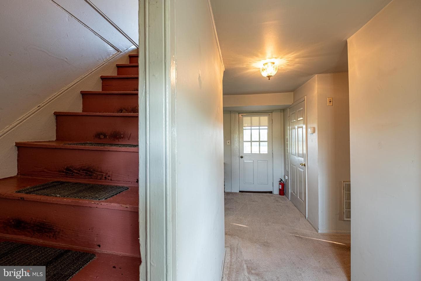9885 Heatherstone Drive photo 27
