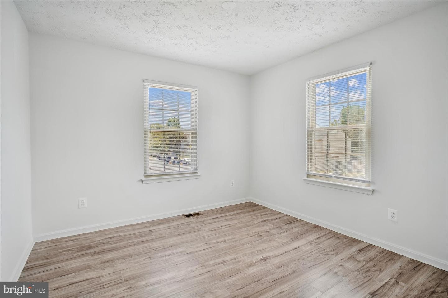 16 Dove Tree Court photo 12