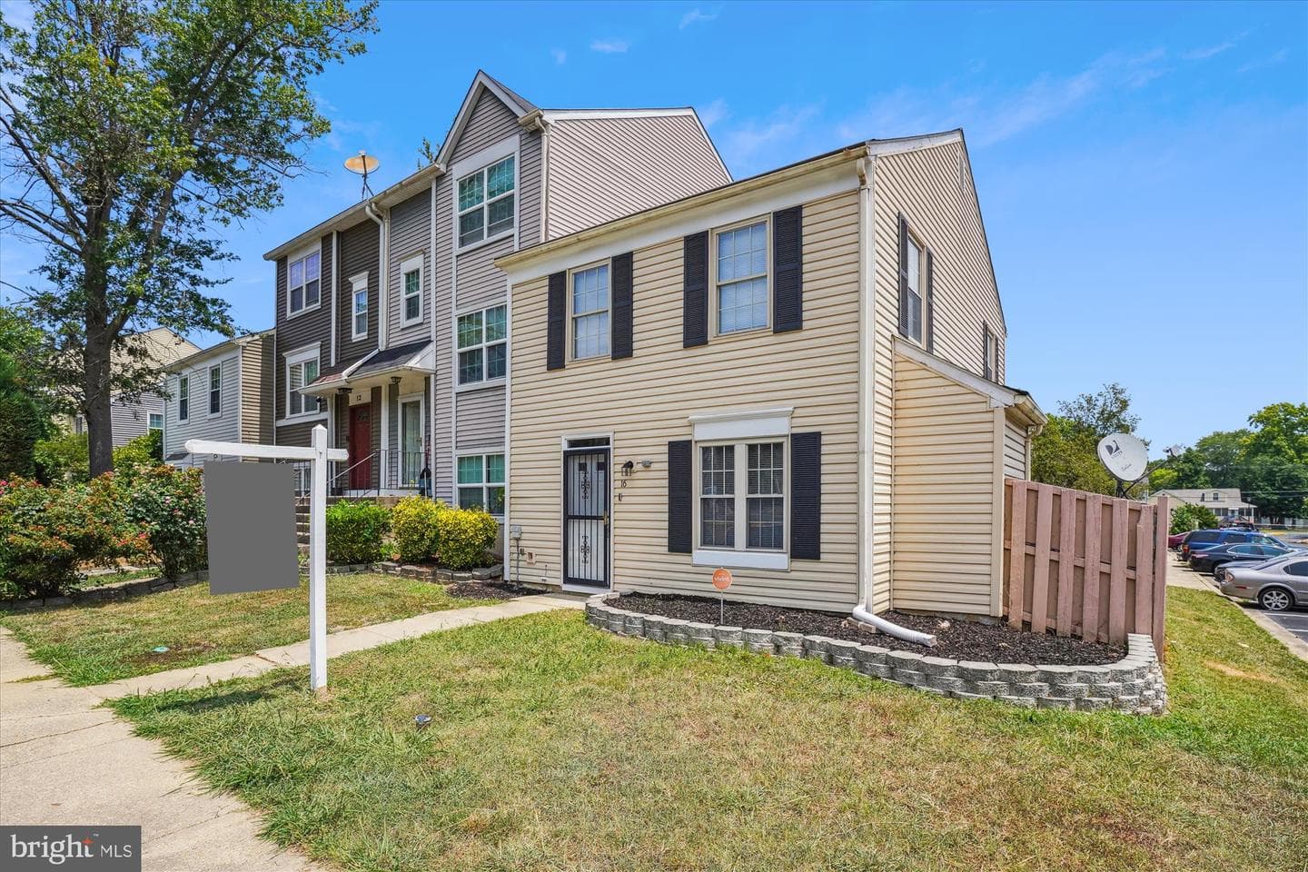 16 Dove Tree Court photo 3