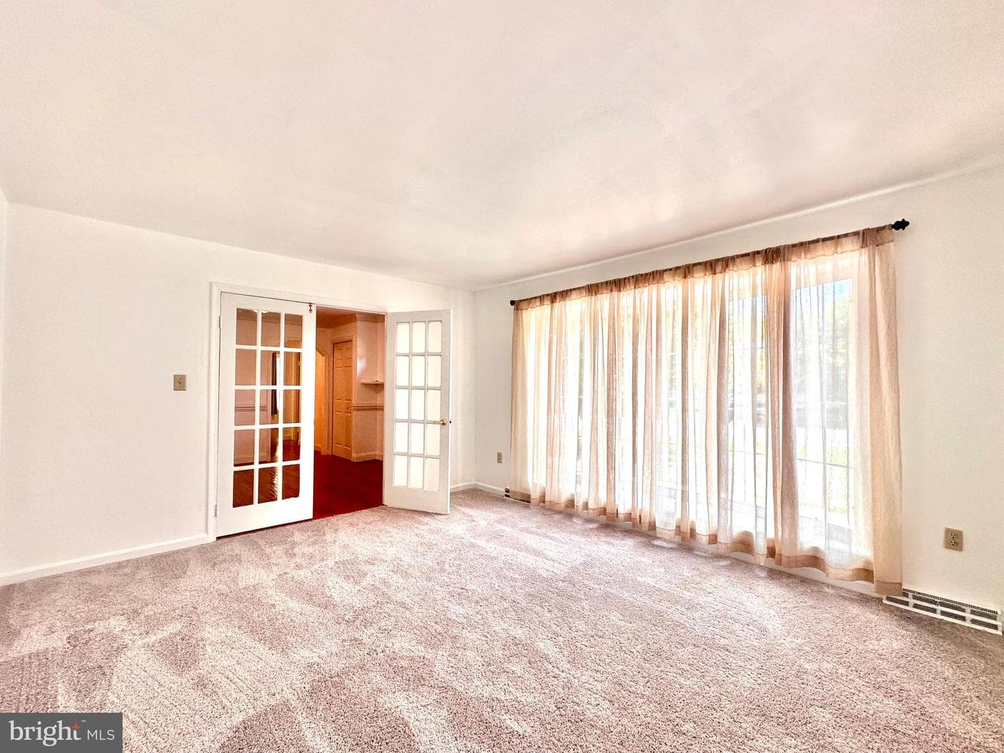 1398 Redwood Circle photo 21