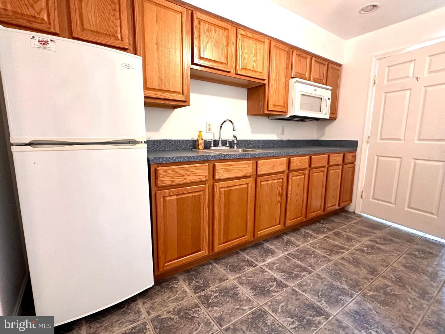 1398 Redwood Circle photo 34