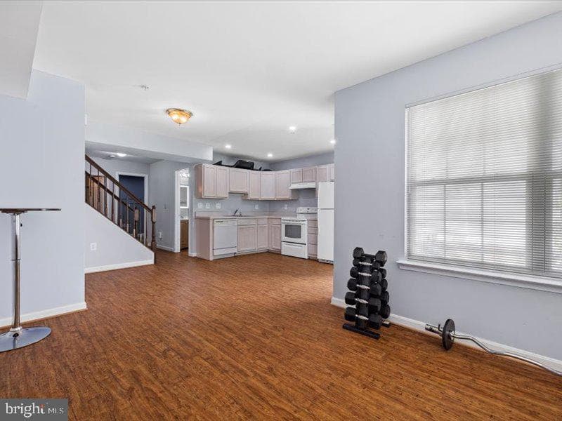 2484 Athens Place photo 23