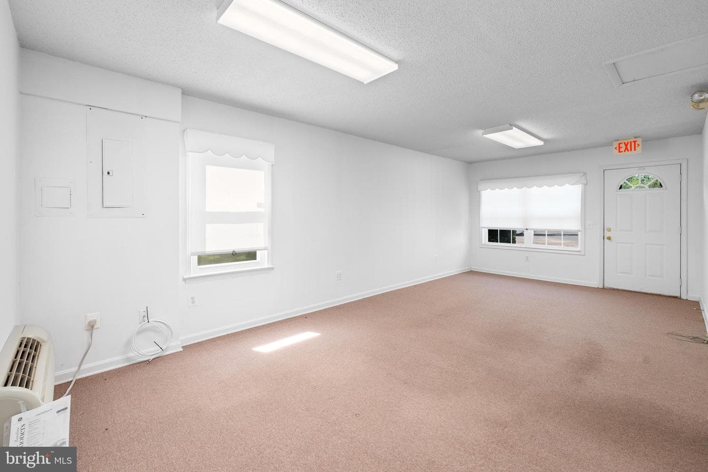 952 Chandler Court photo 16