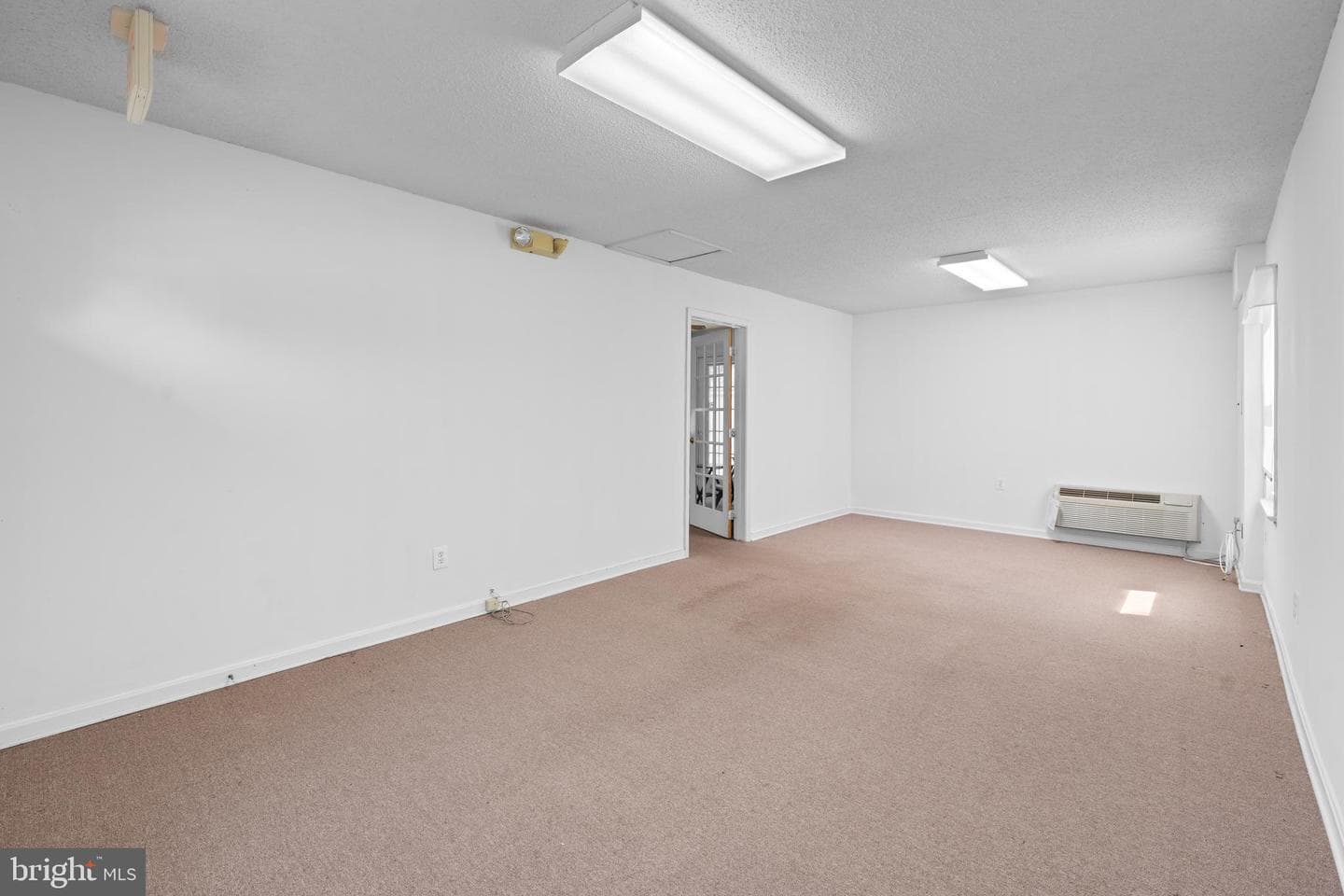 952 Chandler Court photo 17