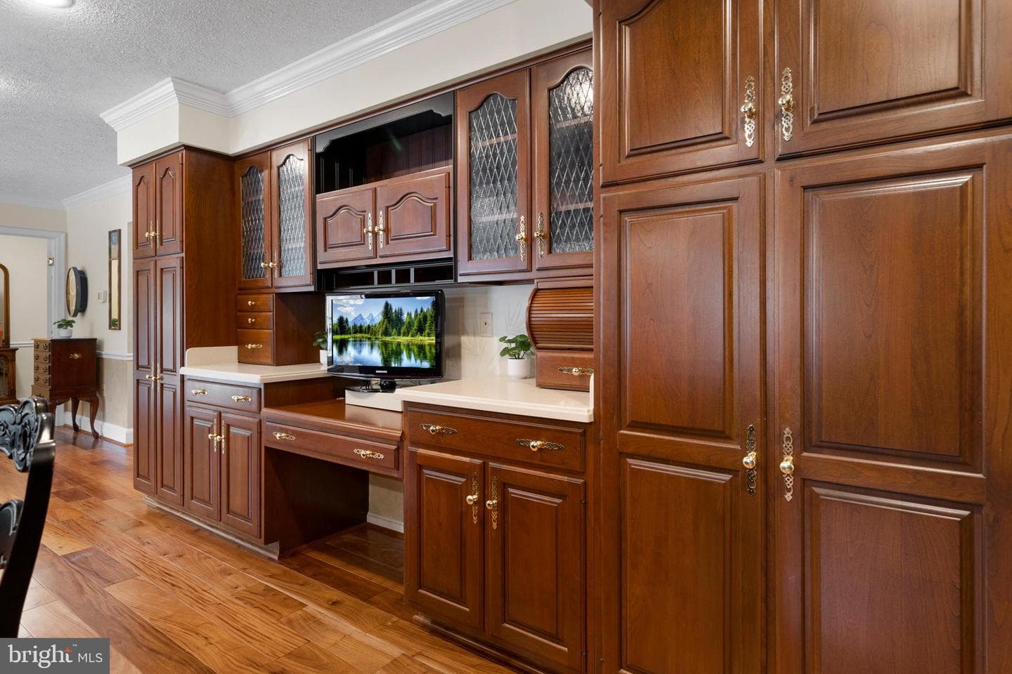8880 Mitchell Road photo 22