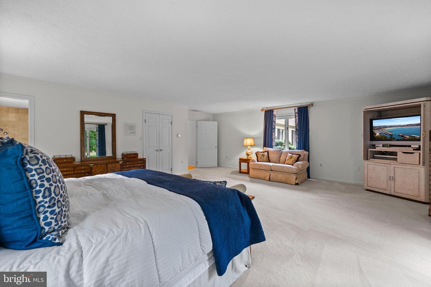 8880 Mitchell Road photo 47