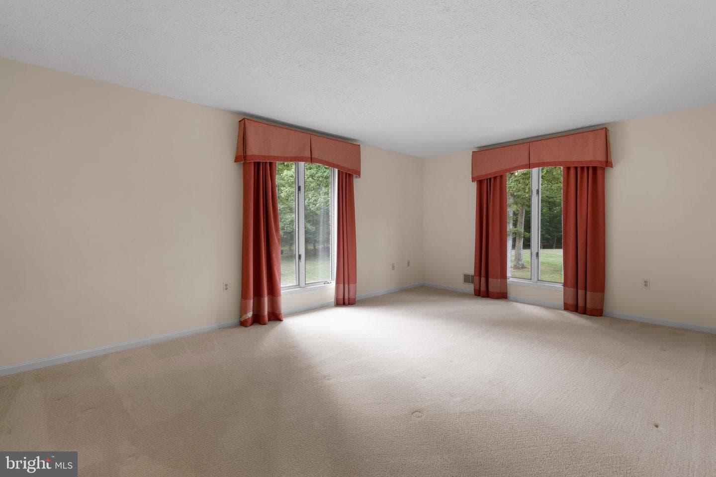 8880 Mitchell Road photo 54
