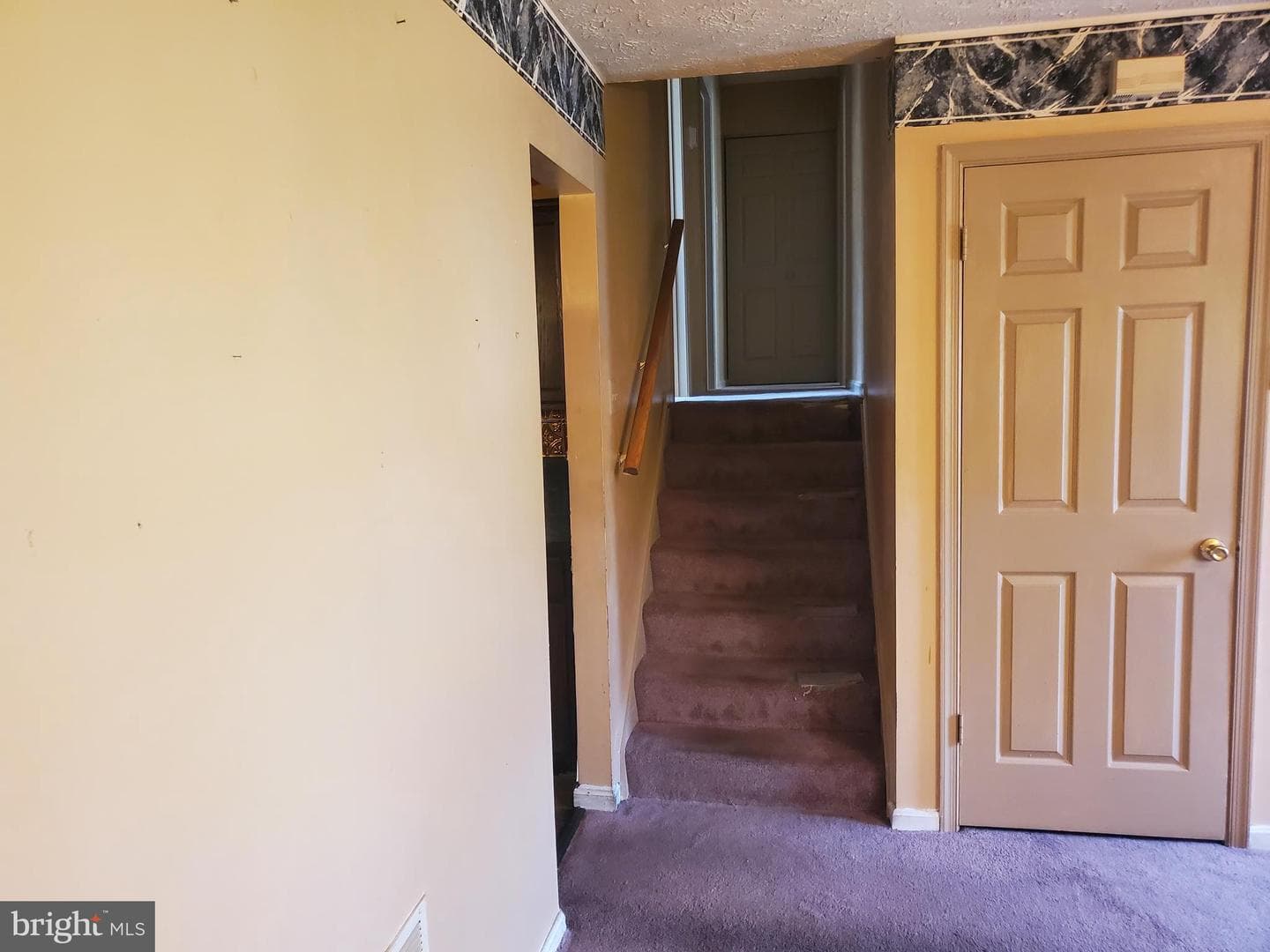 2401 Shade Oak Court photo 9