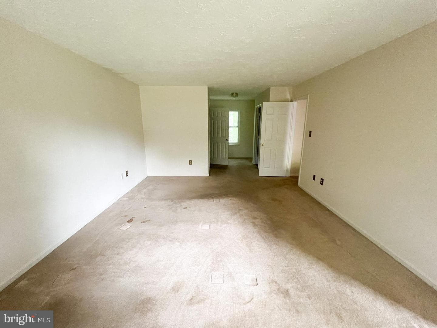 16010 Meandering Drive photo 19