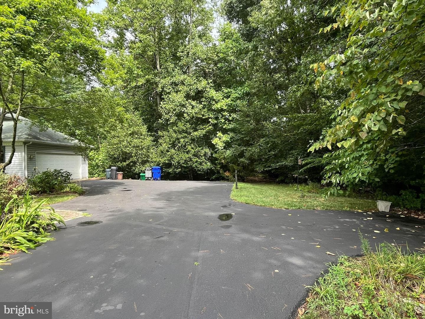 16010 Meandering Drive photo 45