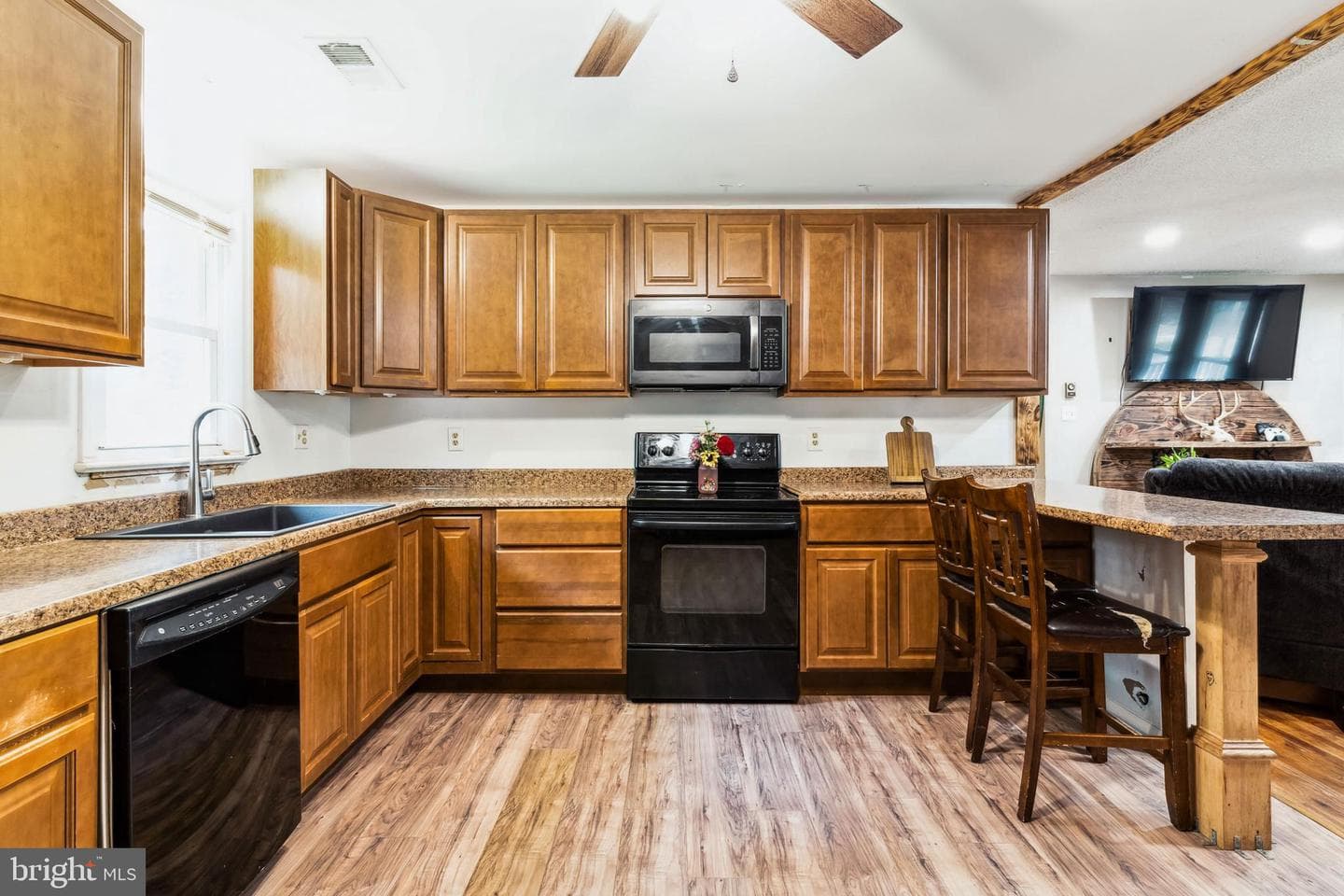 8150 Bowie Road photo 9