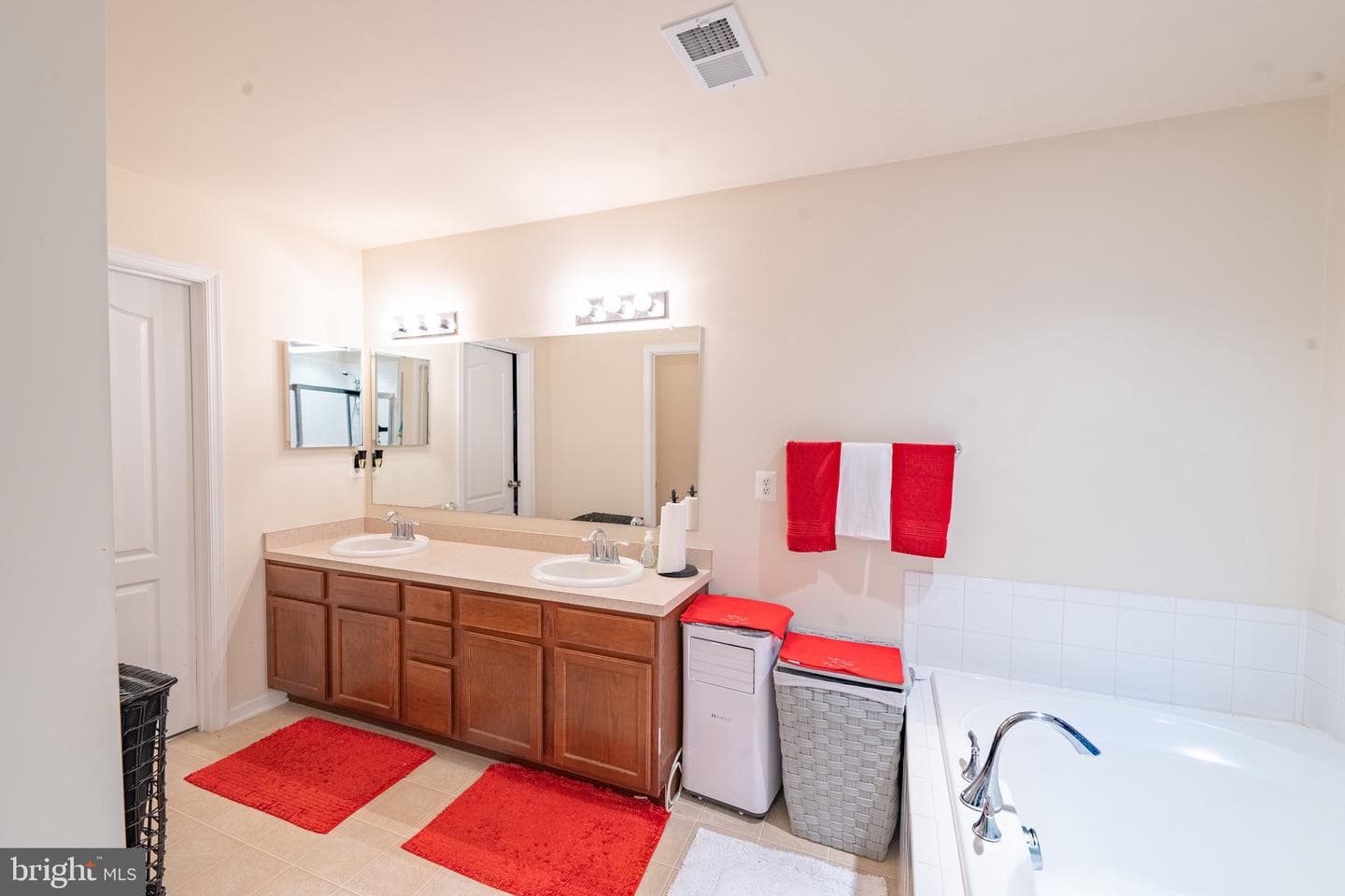 16 Kearney Way photo 4