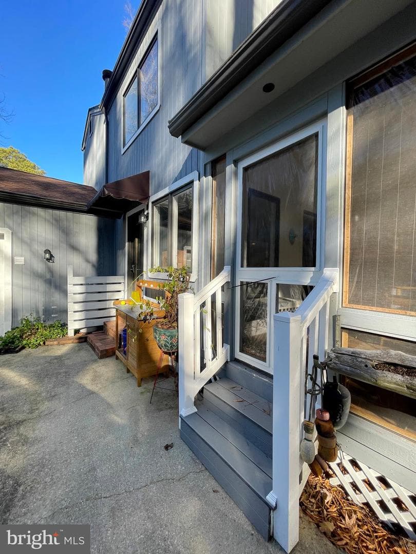 14855 Buckingham Court photo 17