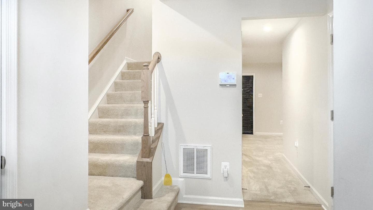 268 Doctor Andrews Way photo 3