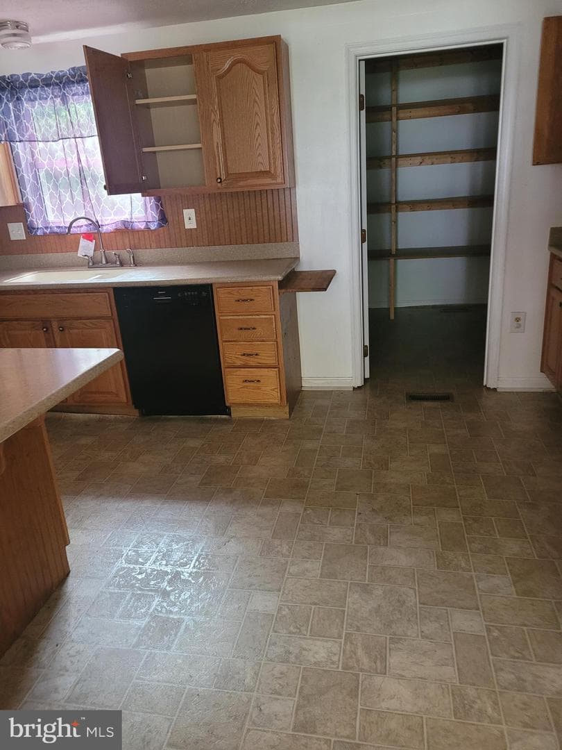 9831 Sylvan Turn photo 11
