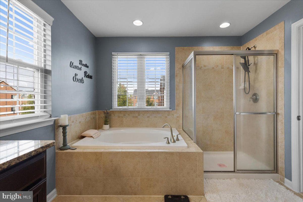 11524 Sulphur Hills Place E photo 22