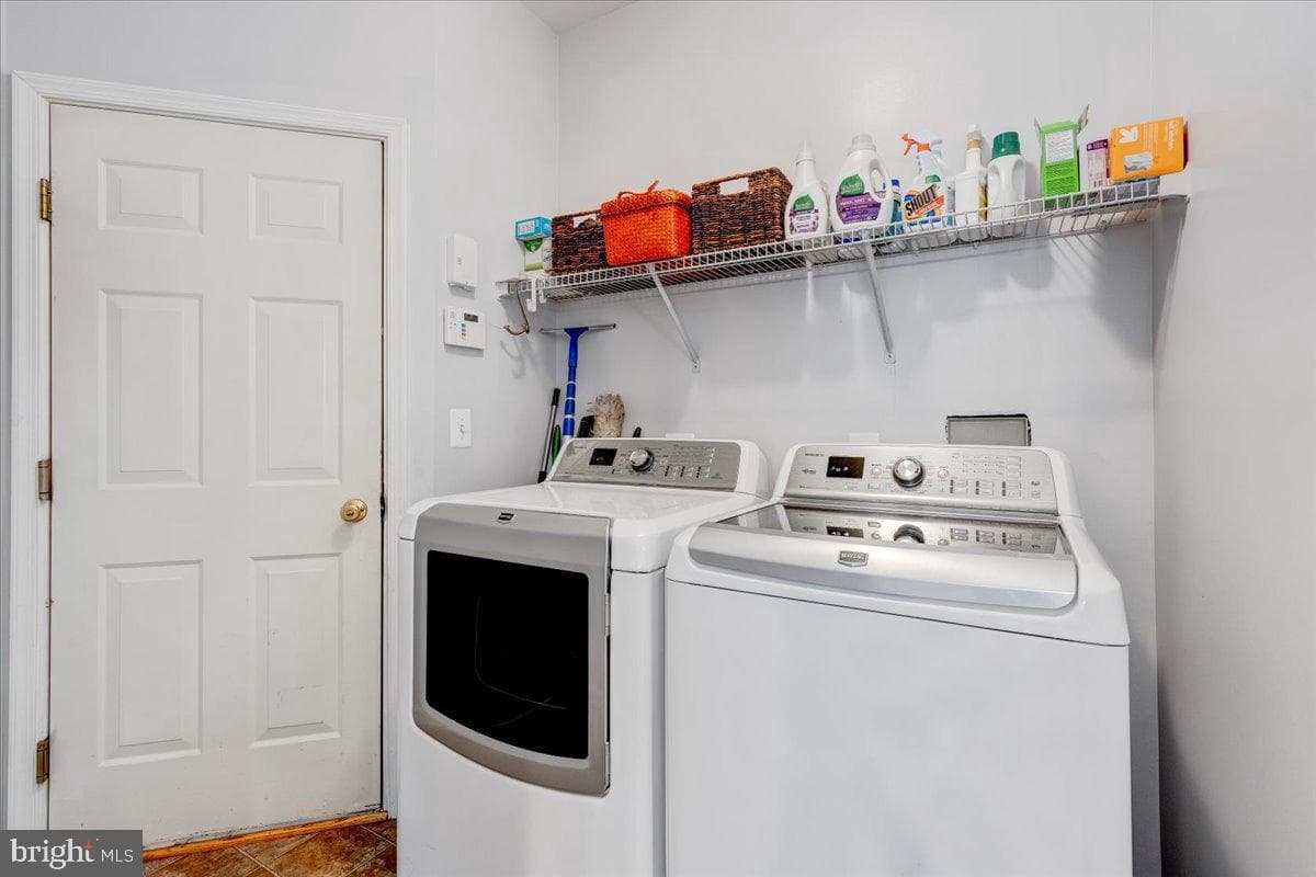 3030 Lundt Court photo 16