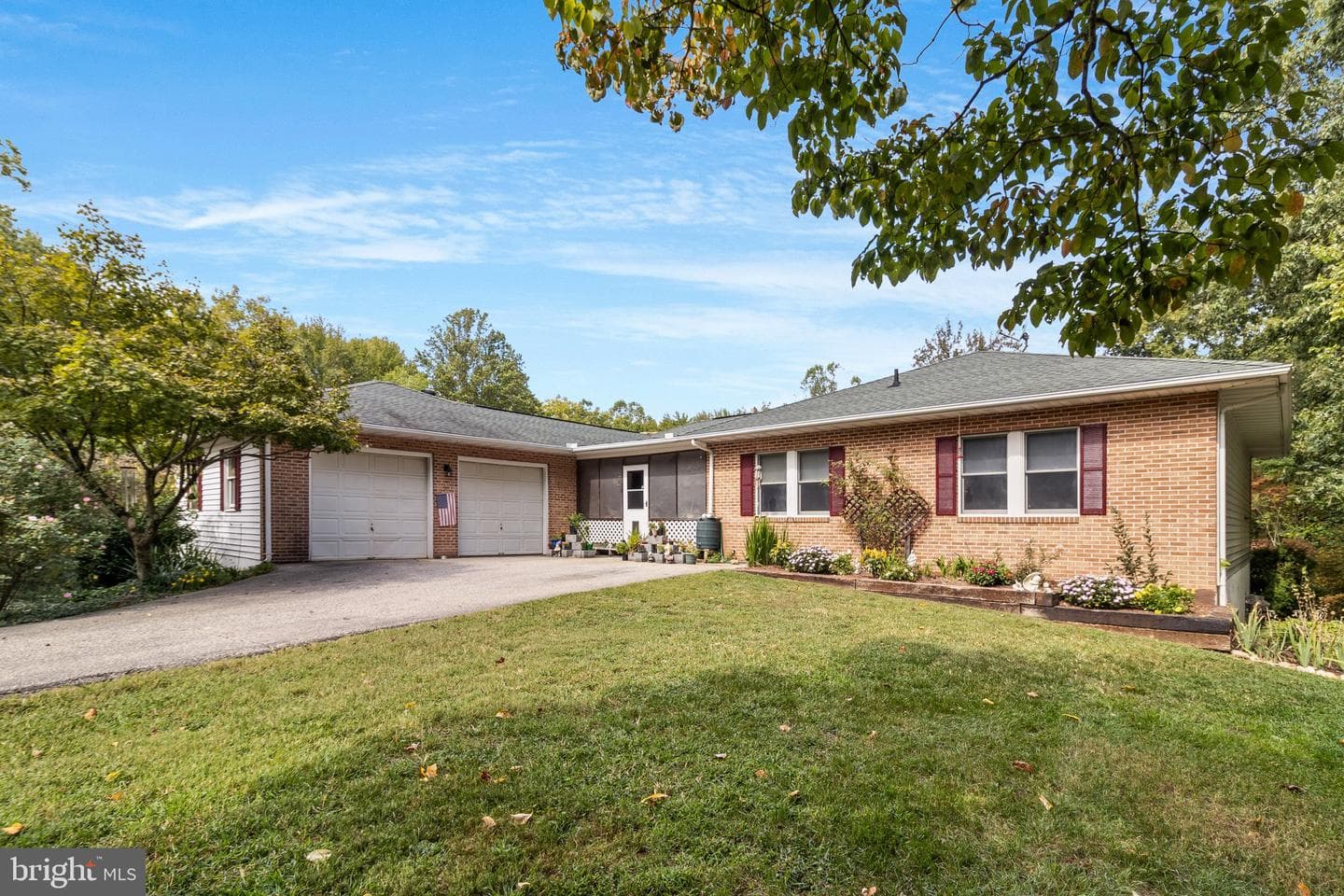 12824 Norwood Drive photo 2