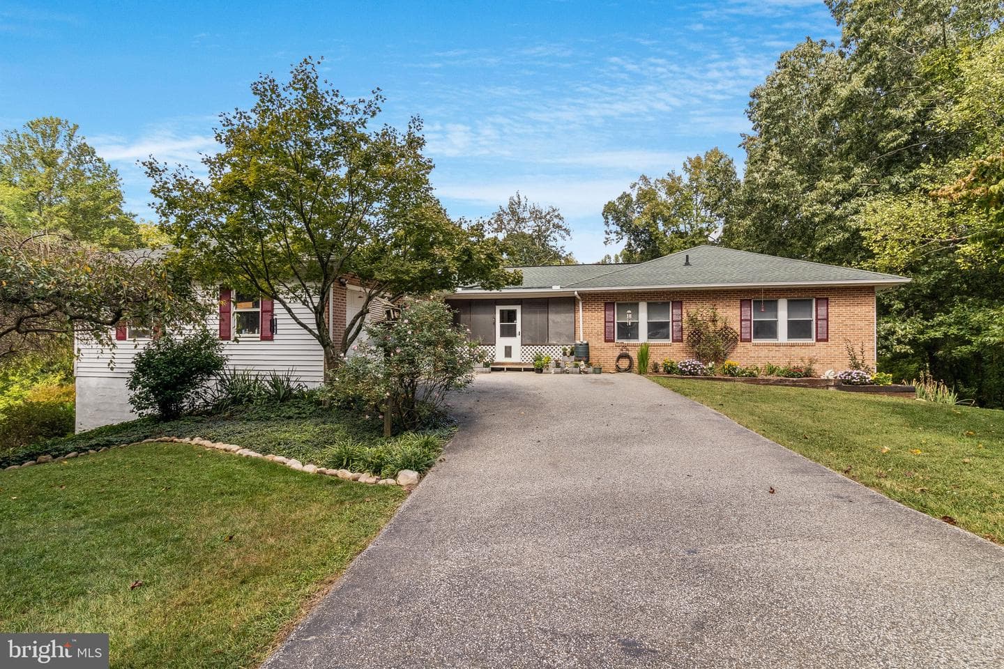 12824 Norwood Drive photo 3