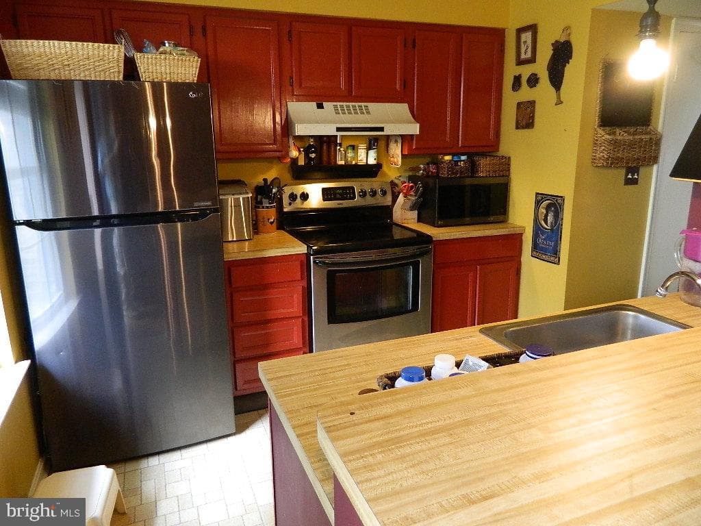 119 Kalmia Court photo 7
