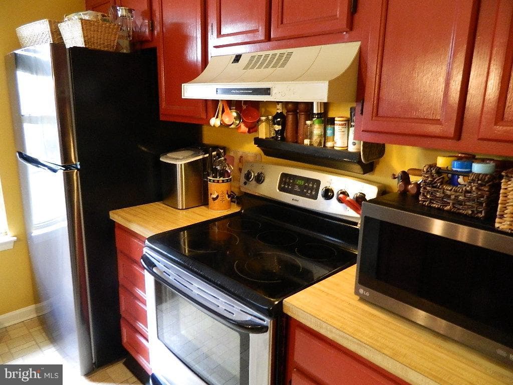 119 Kalmia Court photo 9