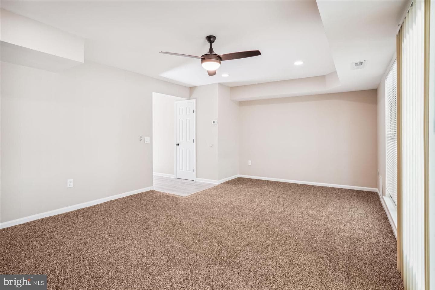 3735 Kempsford Field Place photo 8