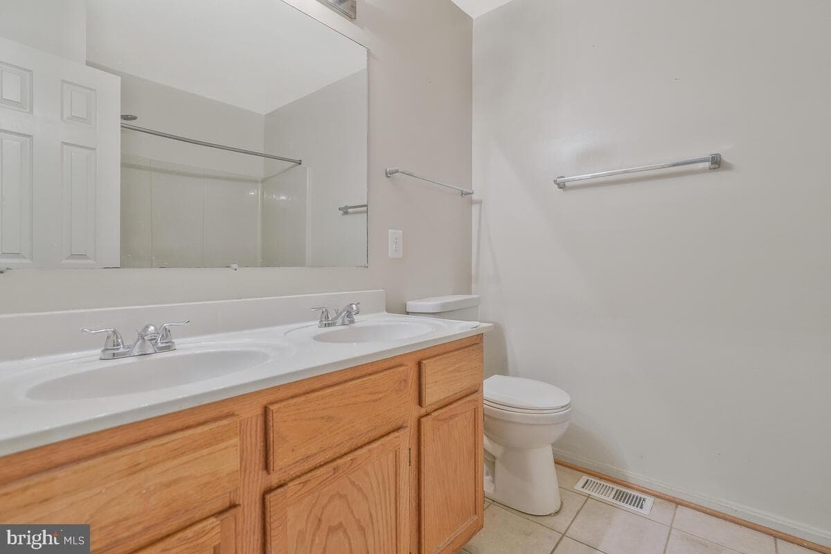 2355 Hazelwood Court photo 18