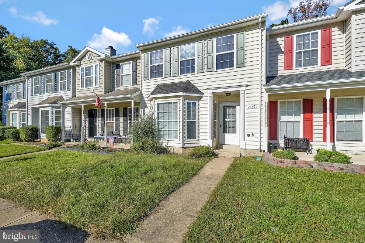 2355 Hazelwood Court photo 2