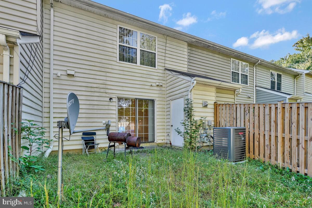 2355 Hazelwood Court photo 24