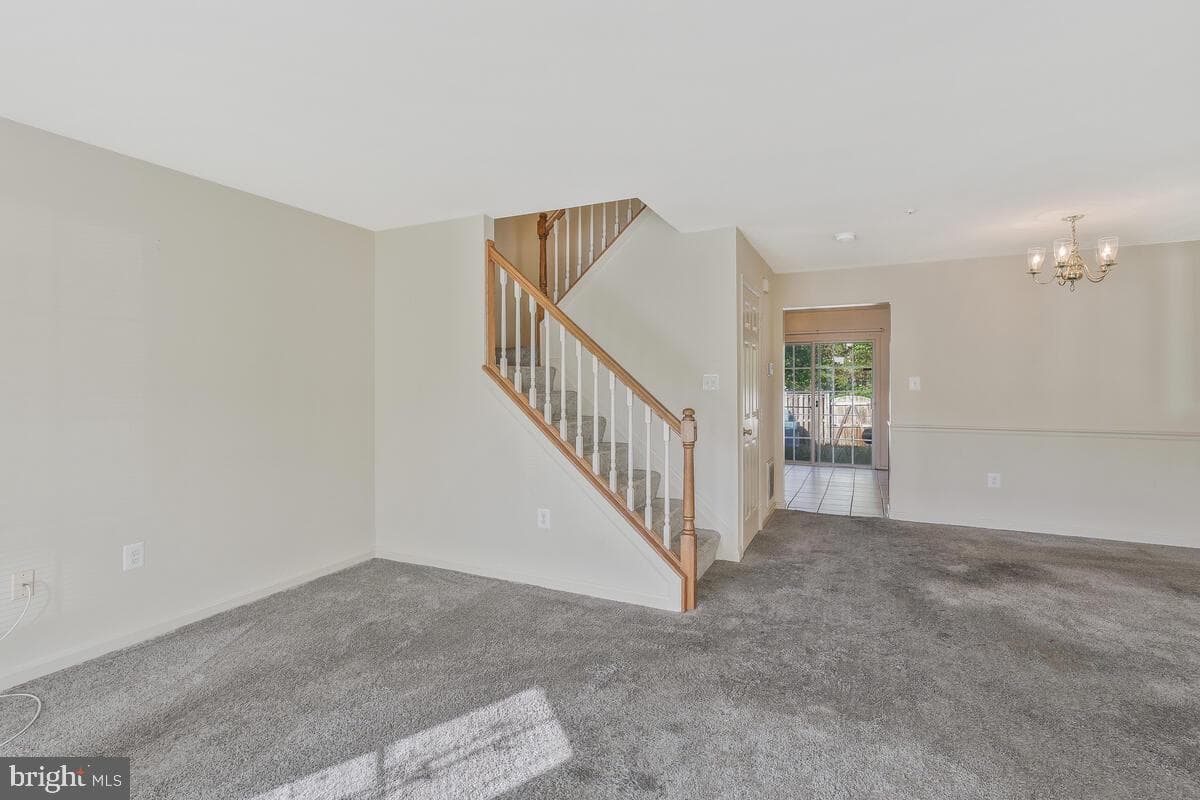 2355 Hazelwood Court photo 6