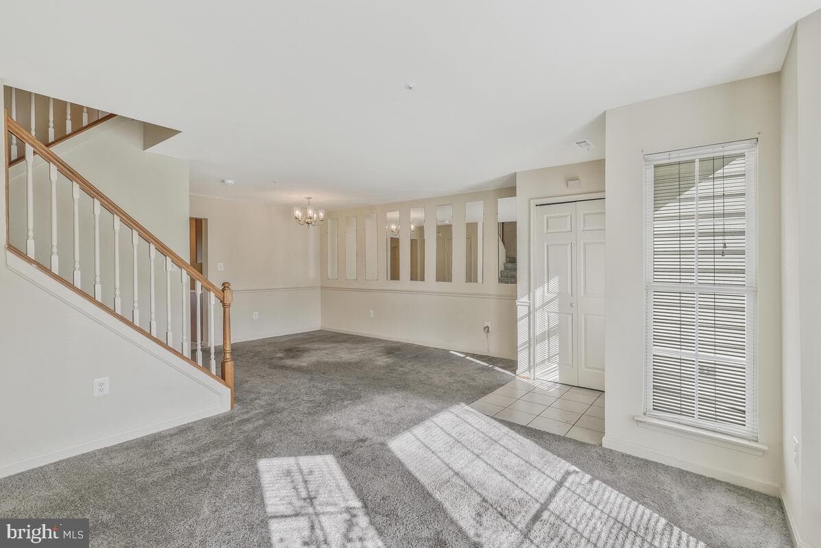 2355 Hazelwood Court photo 7