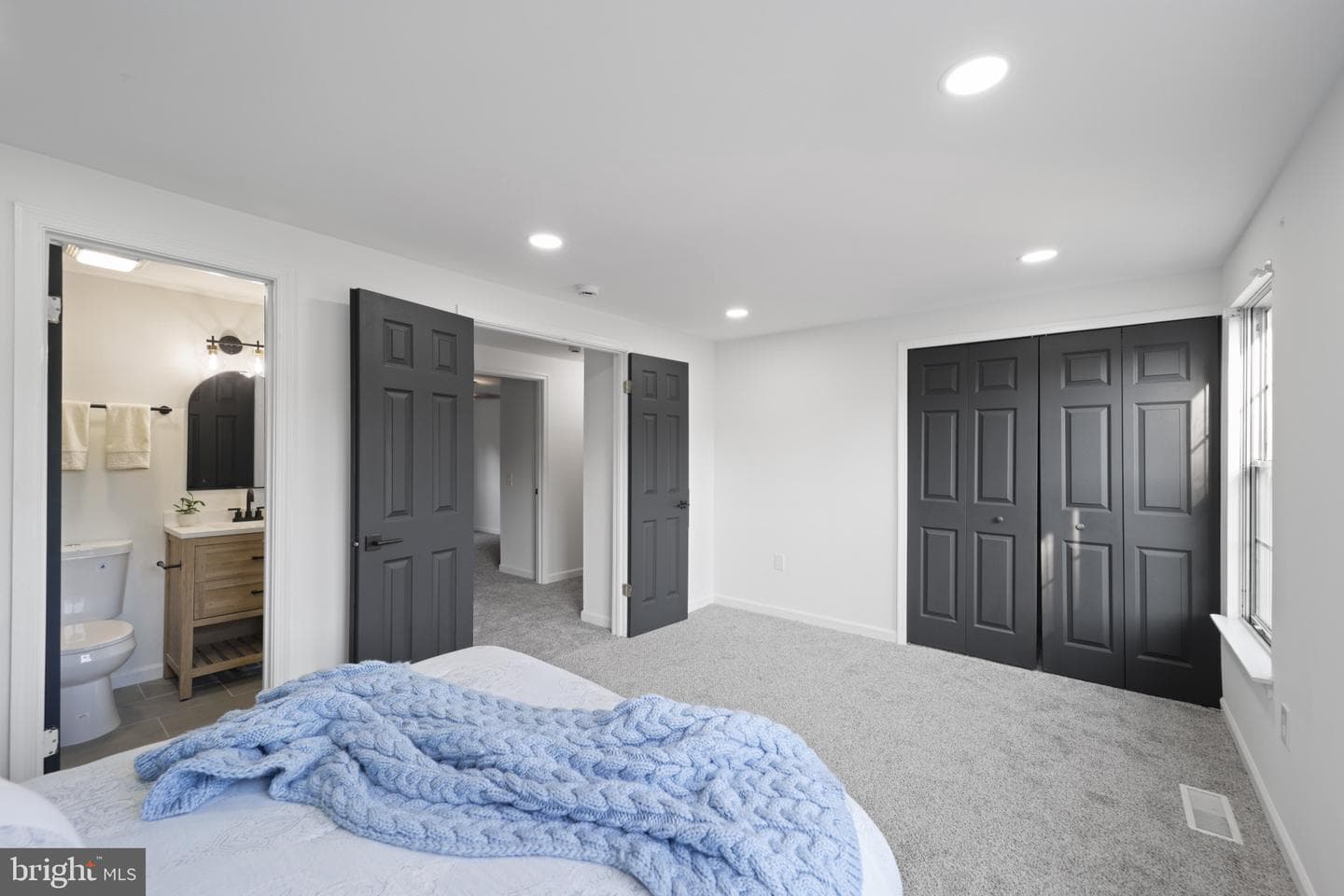 3709 Kempsford Field Place photo 24