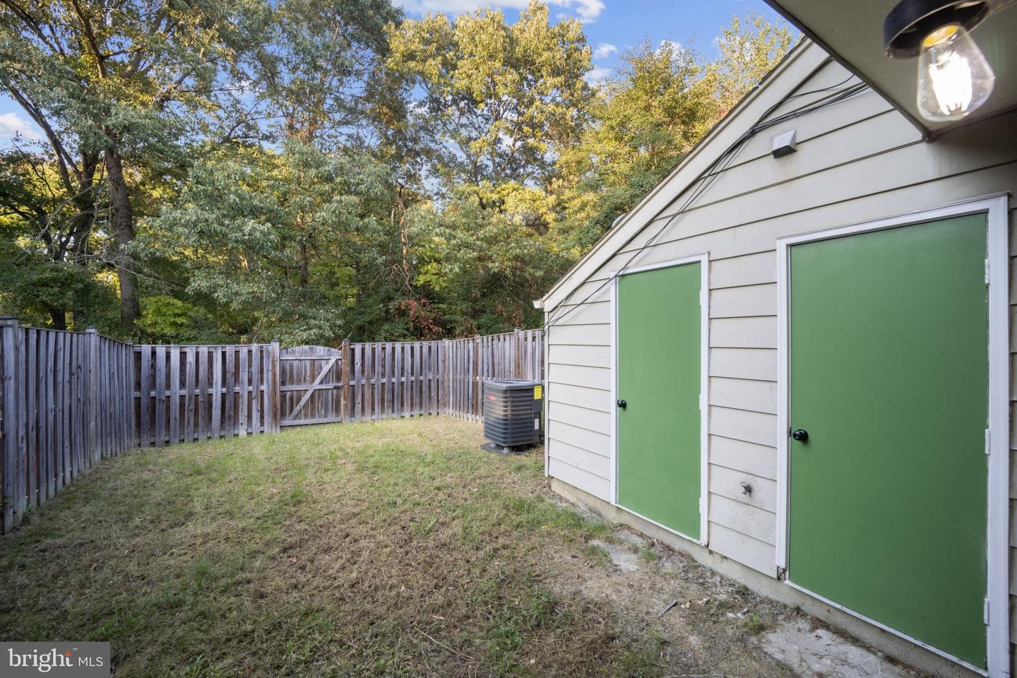 3709 Kempsford Field Place photo 34