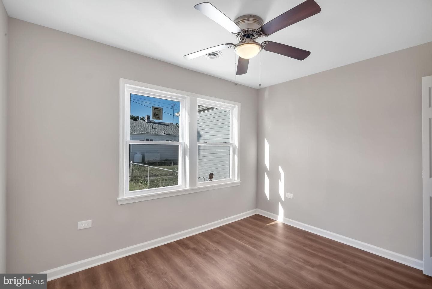 49 Circle Avenue photo 12