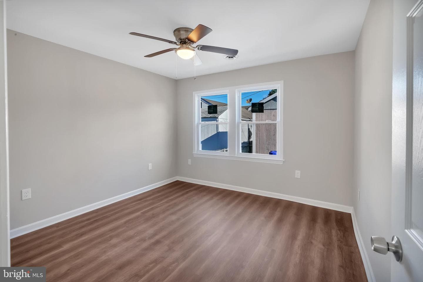 49 Circle Avenue photo 15