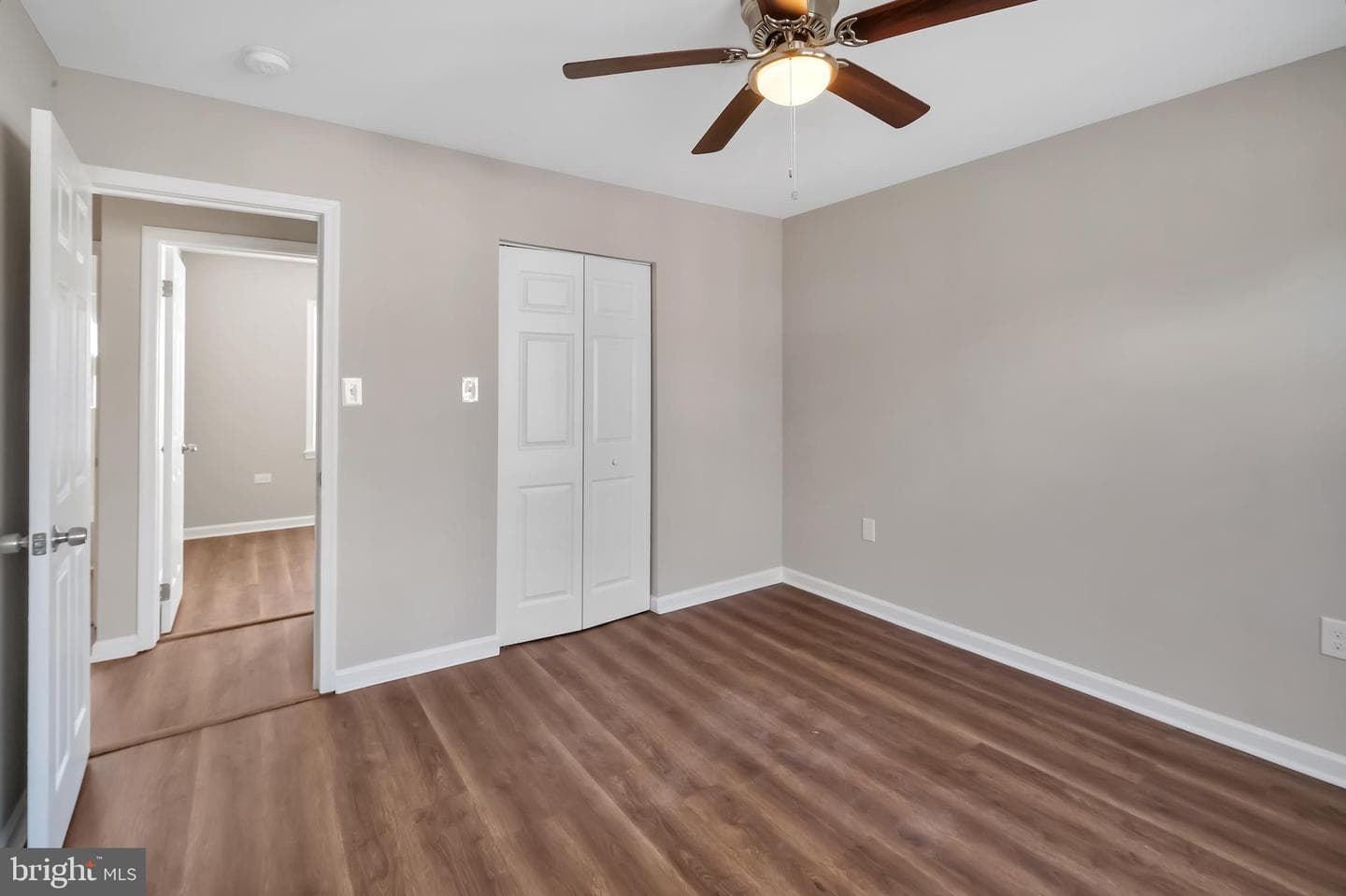 49 Circle Avenue photo 16