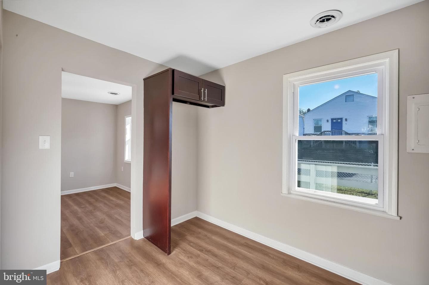 49 Circle Avenue photo 9