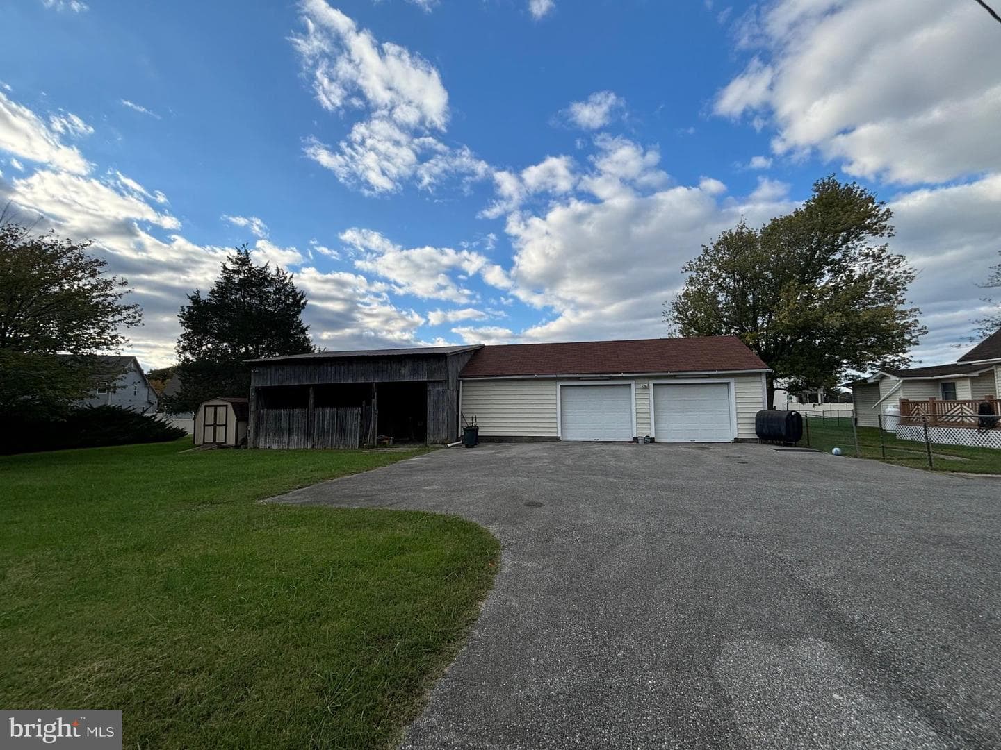 10915 Berry Road photo 2