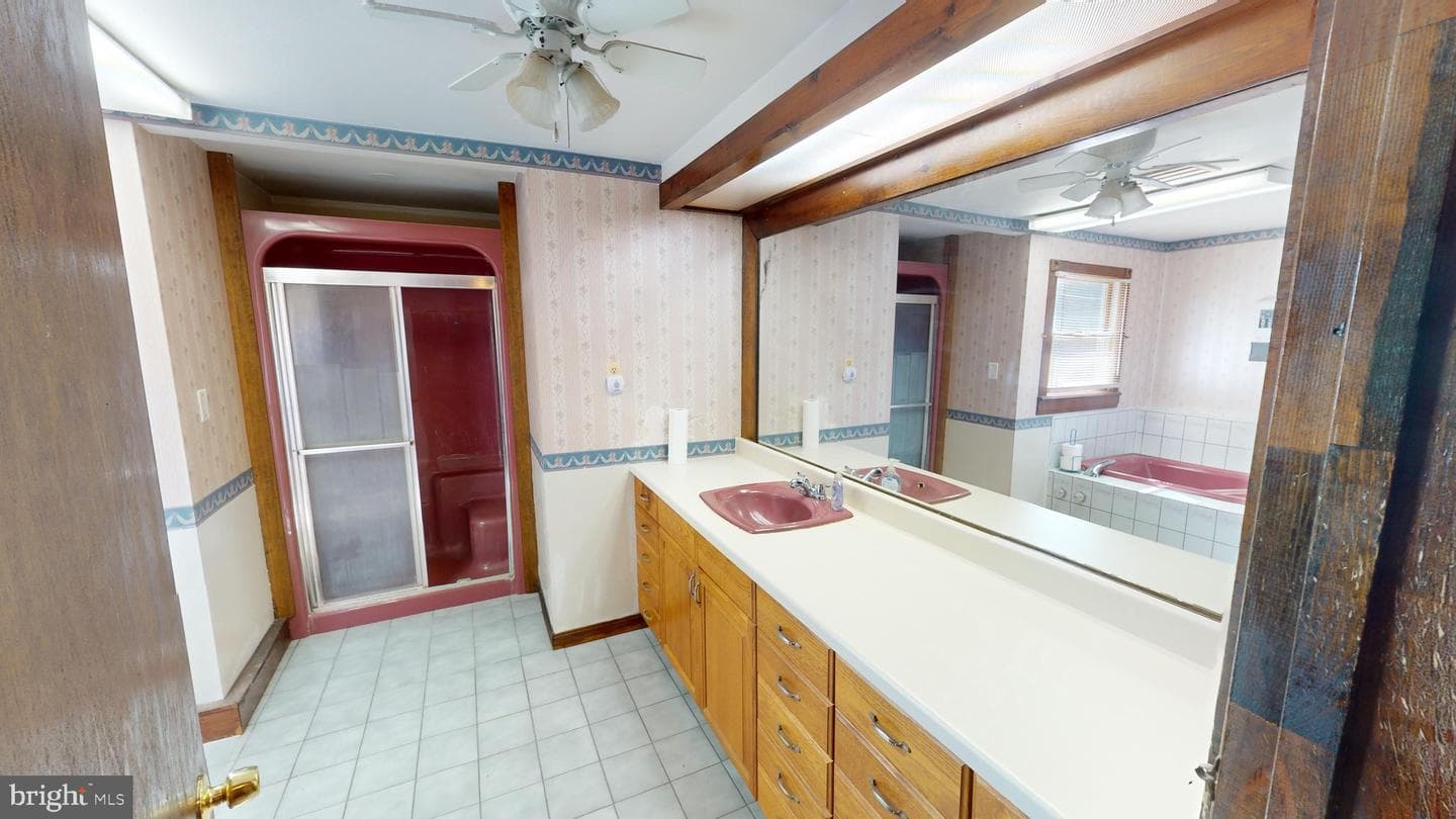 10915 Berry Road photo 28