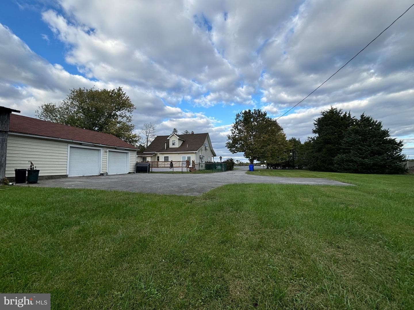 10915 Berry Road photo 4