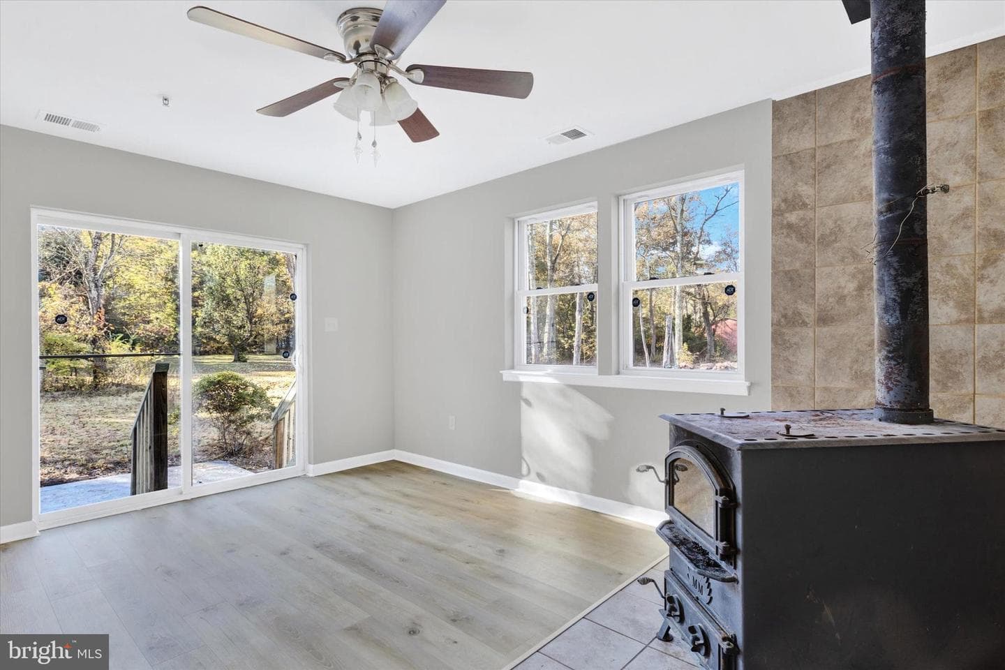 6495 Valley Road photo 8